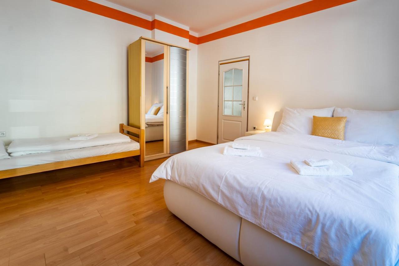 Lukas Apartments Яхимов Экстерьер фото