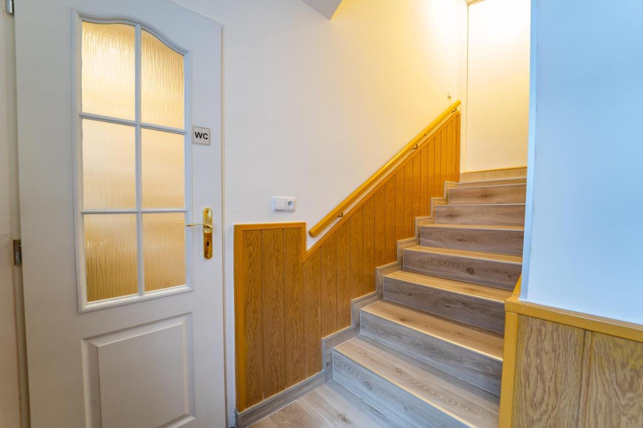 Lukas Apartments Яхимов Экстерьер фото