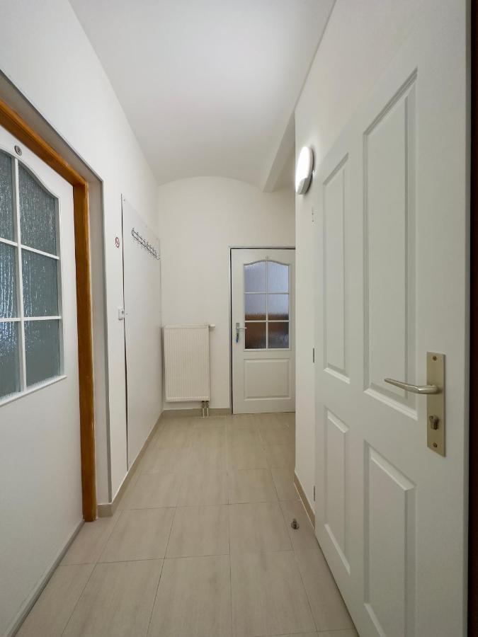 Lukas Apartments Яхимов Экстерьер фото